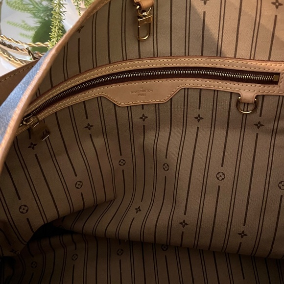 Louis Vuitton Delightful GM Monogram Bag – Made in USA (2011) - Picture 5 of 12